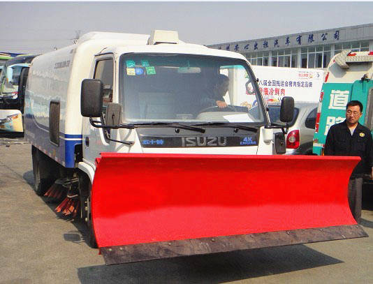 五十鈴鏟雪<a href=http://m.jeexue.cn/saoluche/ target=_blank class=infotextkey>掃路車</a>